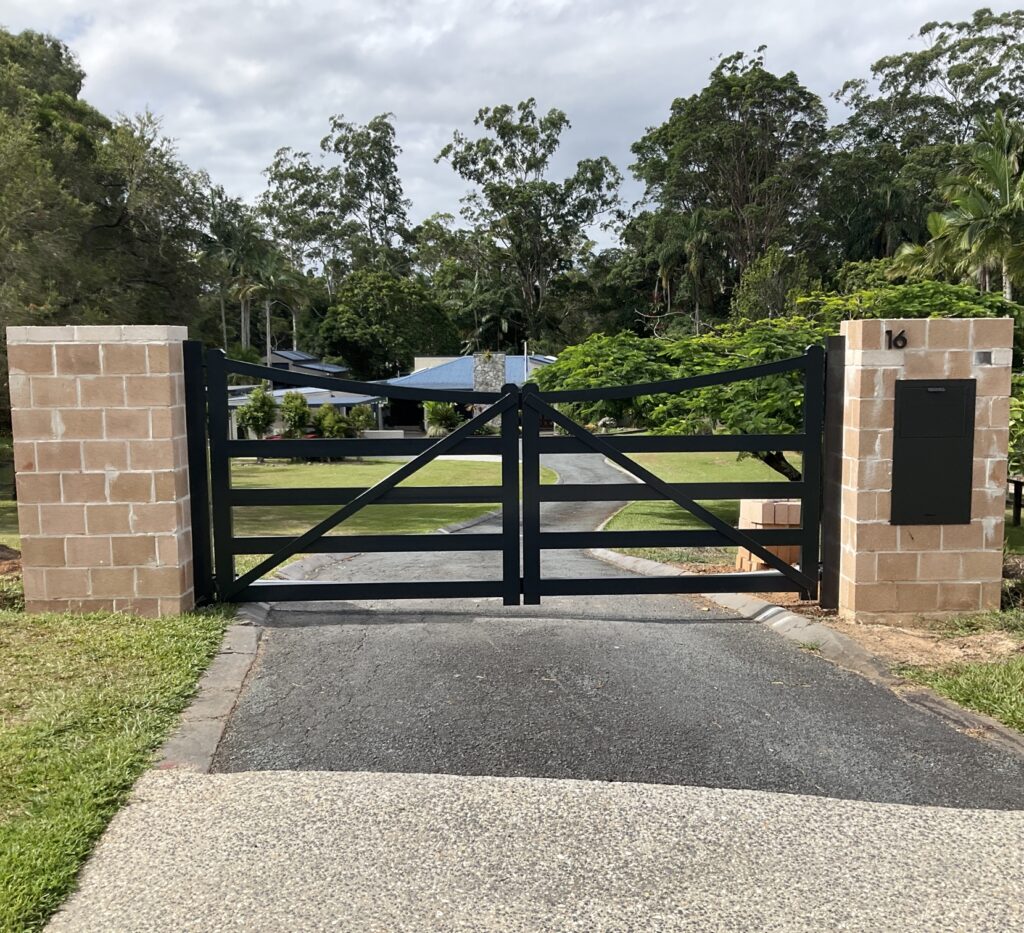 swing gates driveway