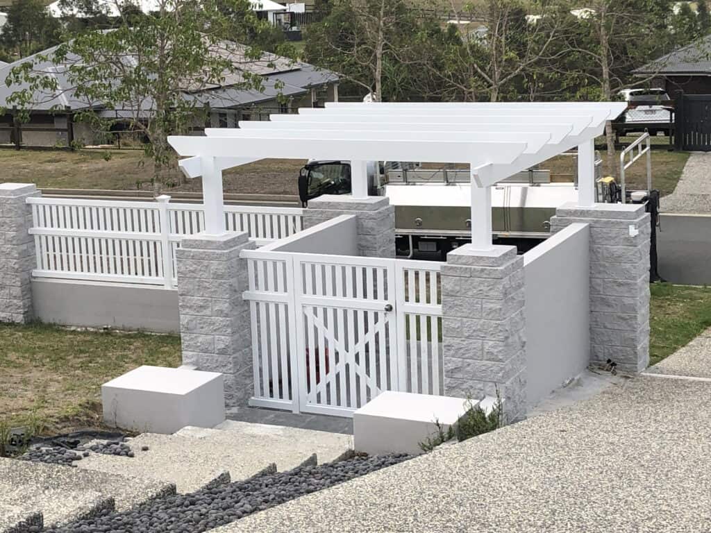 Alumimium gates